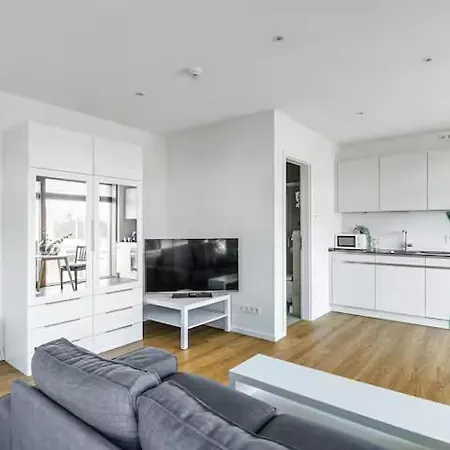 Apartament Bright & Spacious 1-bedroom In Kirchberg 6rdk *