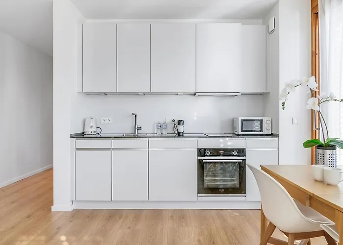 Bright & Spacious 1-bedroom In Kirchberg 6rdk * Luxemburgo