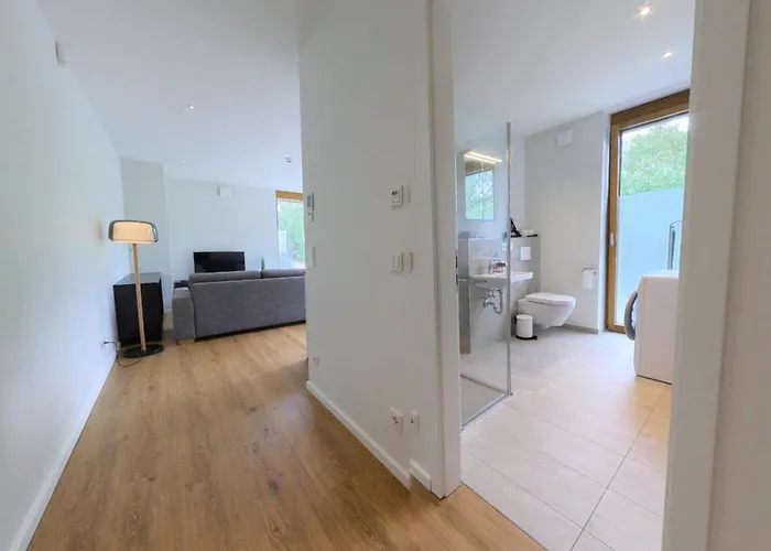 Bright & Spacious 1-bedroom In Kirchberg 6rdk *