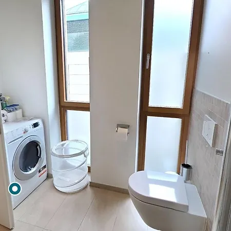 아파트 Bright & Spacious 1-bedroom In Kirchberg 6rdk