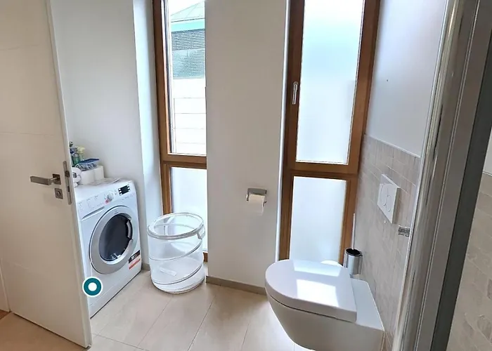 Lägenhet Bright & Spacious 1-bedroom In Kirchberg 6rdk